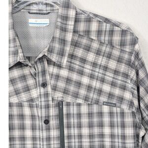Columbia Shirt Men XL Gray Plaid Short Sleeve Vented Performance Button Down